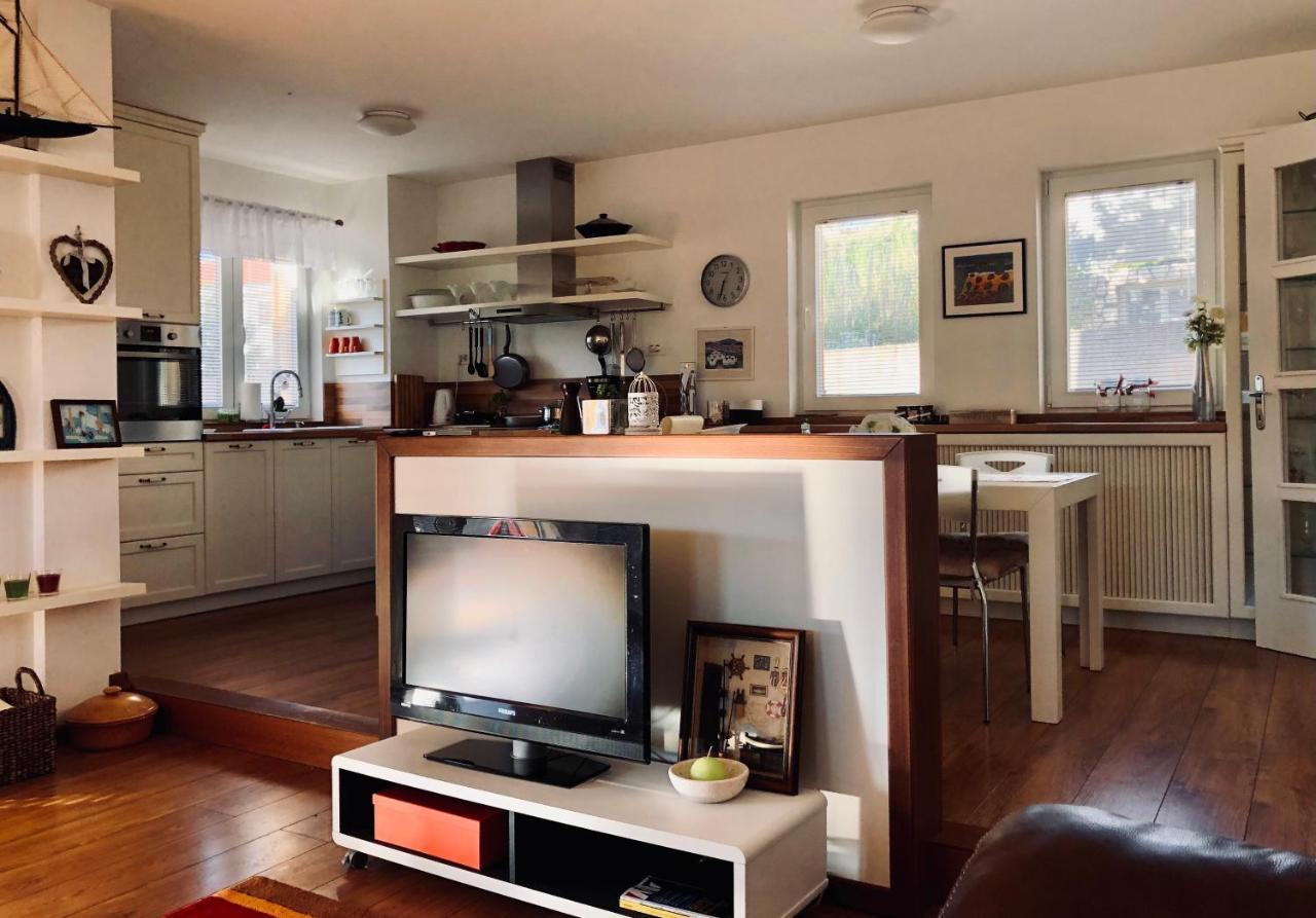 Dora Holiday home